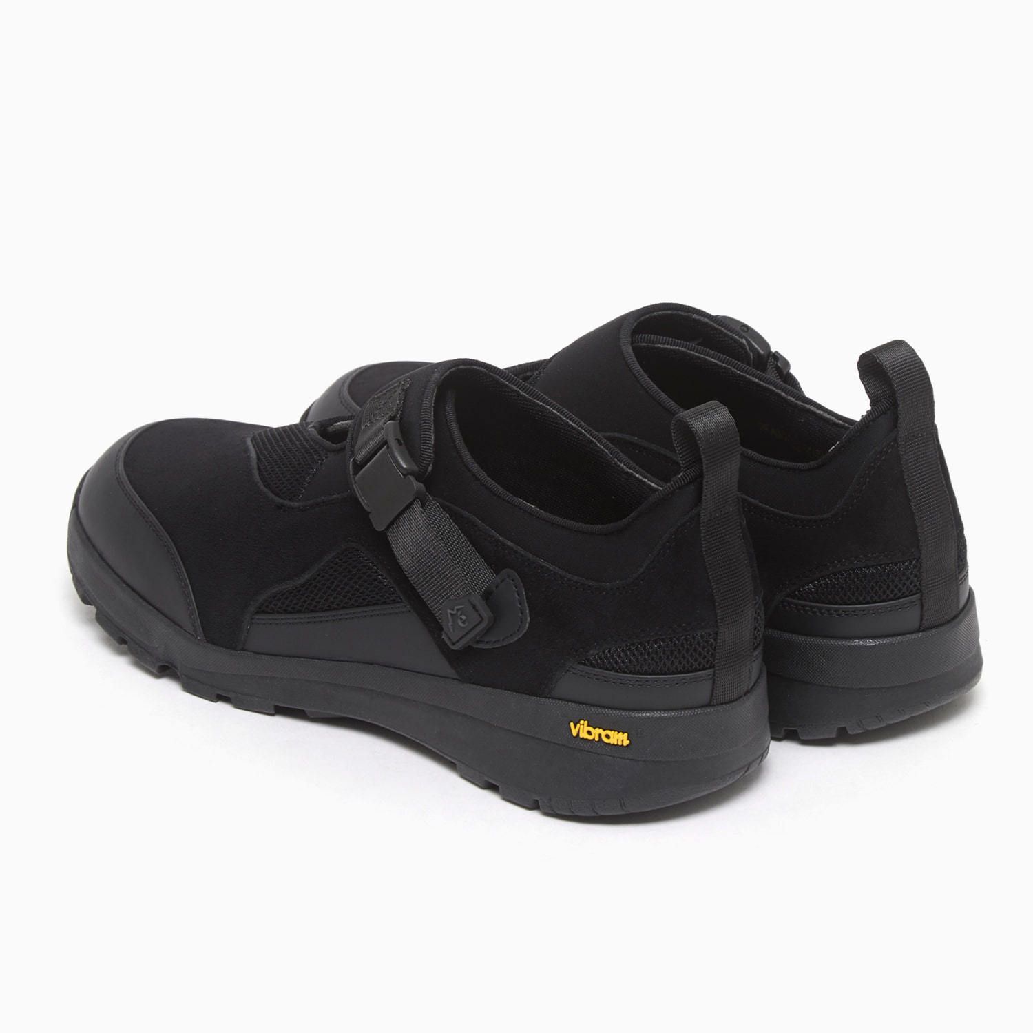 CAYL X Archivepke] / ☆ vibram sneakers / black (CAYL