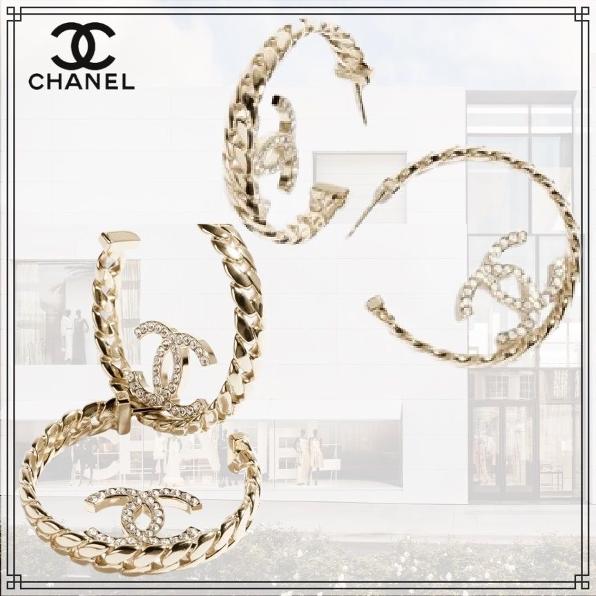 ゴージャスな耳元に♪》 CHANEL フープ ピアス (CHANEL/ピアス