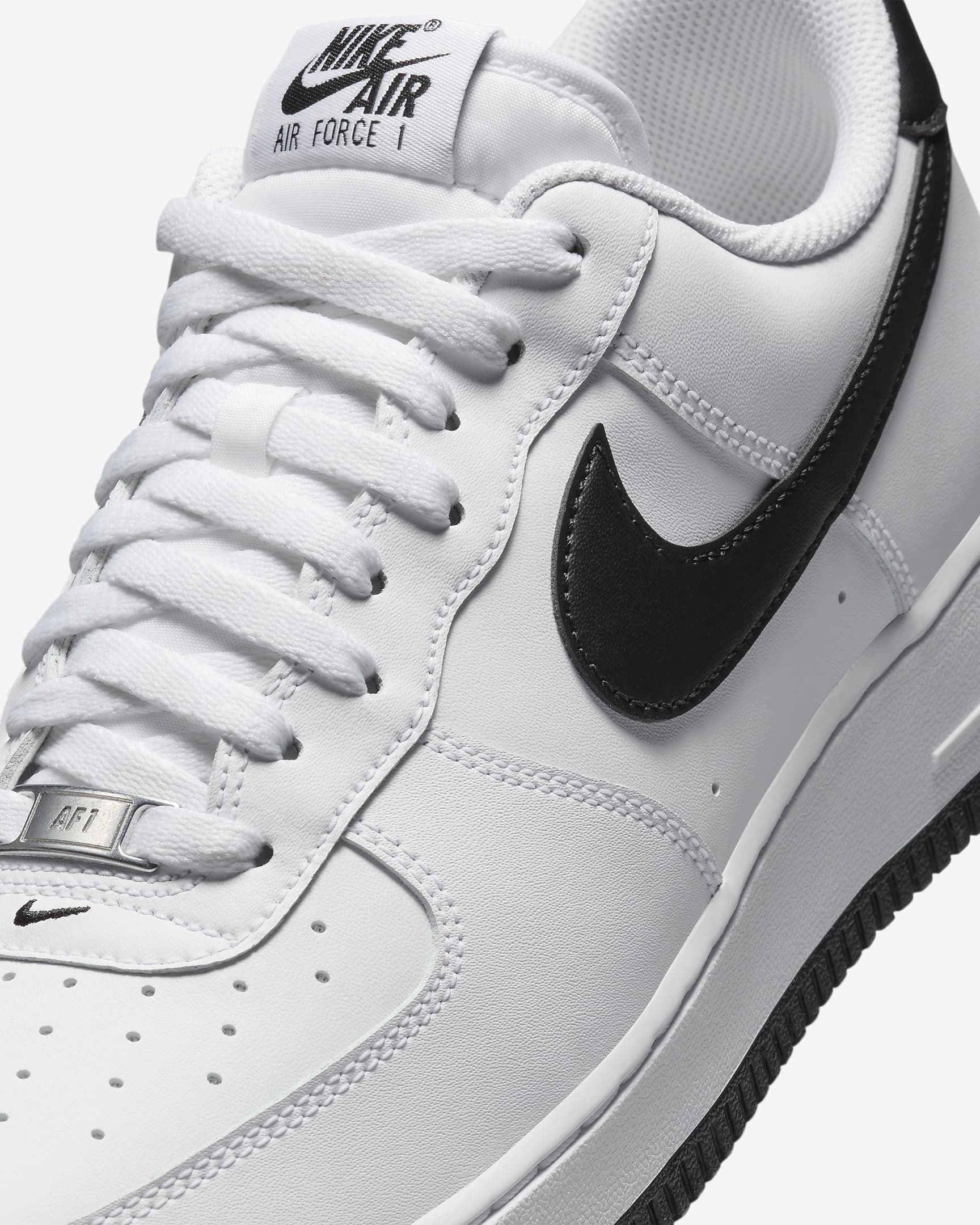 【Nike】 エアフォース1 AIR FORCE 1 '07 ★ White ☆追跡可 ☆NIKE☆大人気☆AIR FORCE 1 '07 エアフォース1☆追跡可 (Nike