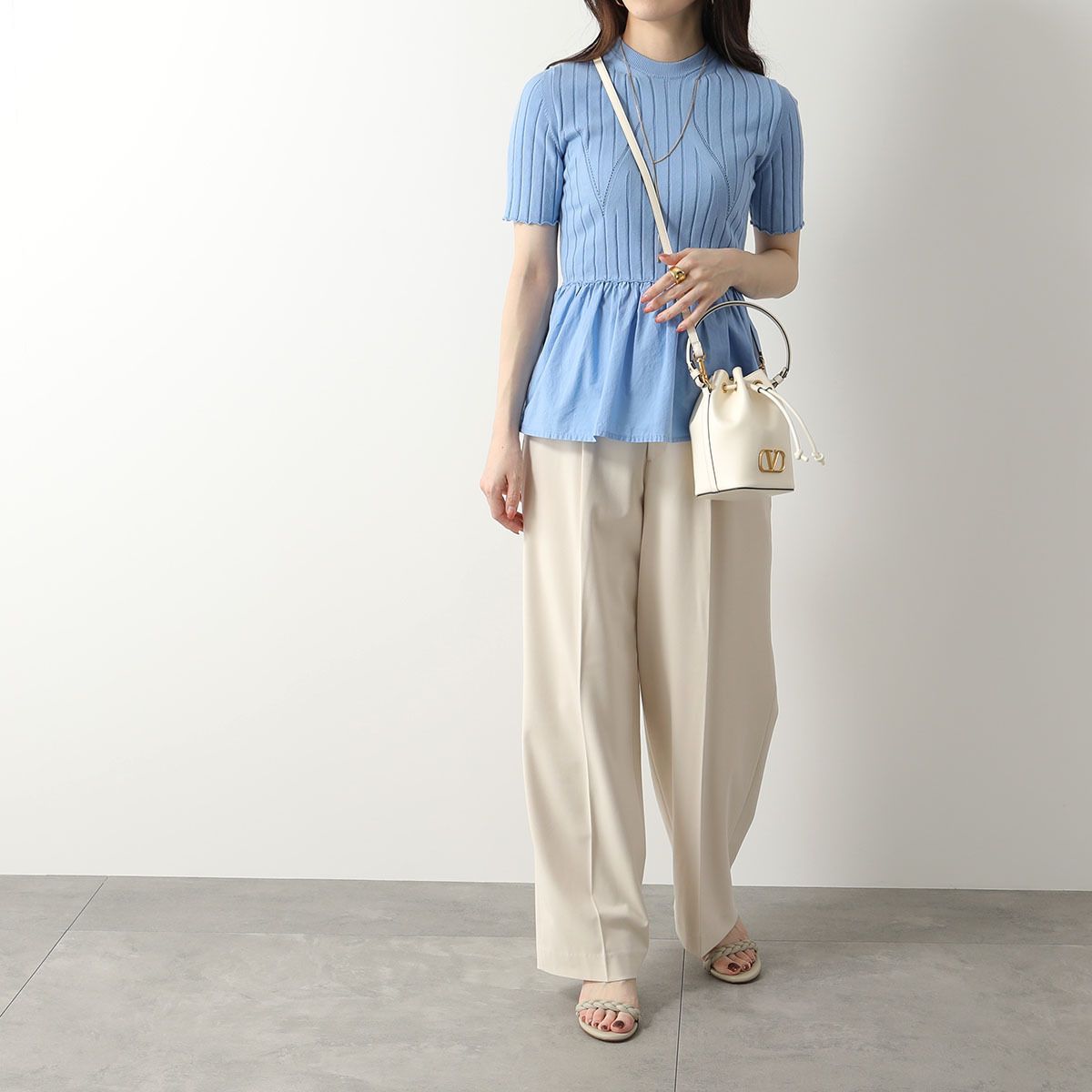 VALENTINO ショルダーバッグ P0Z44VNL Vロゴ レザー ヴァレンティノ VALENTINO VALENTINO ショルダーバッグ P0Z44VNL