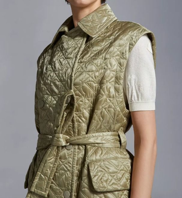 MONCLER 2024春夏 ロゴパッチ付き 2WAY トレンチコート SAMARE MONCLER 2024春夏 ロゴパッチ付き 2WAY トレンチコート SAMARE