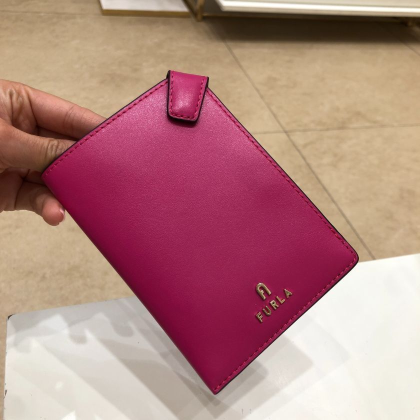 6万取引突破★UPS速達便！【FURLA】WP00384_パスポートホルダー 6万取引突破☆UPS速達便！【FURLA】WP00384_パスポートホルダー
