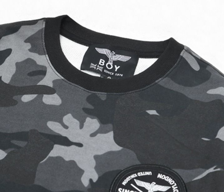 BOYLONDON 正規品★カモトレーナーお得な値段 BOYLONDON 正規品☆カモトレーナーお得な値段 (BOY LONDON