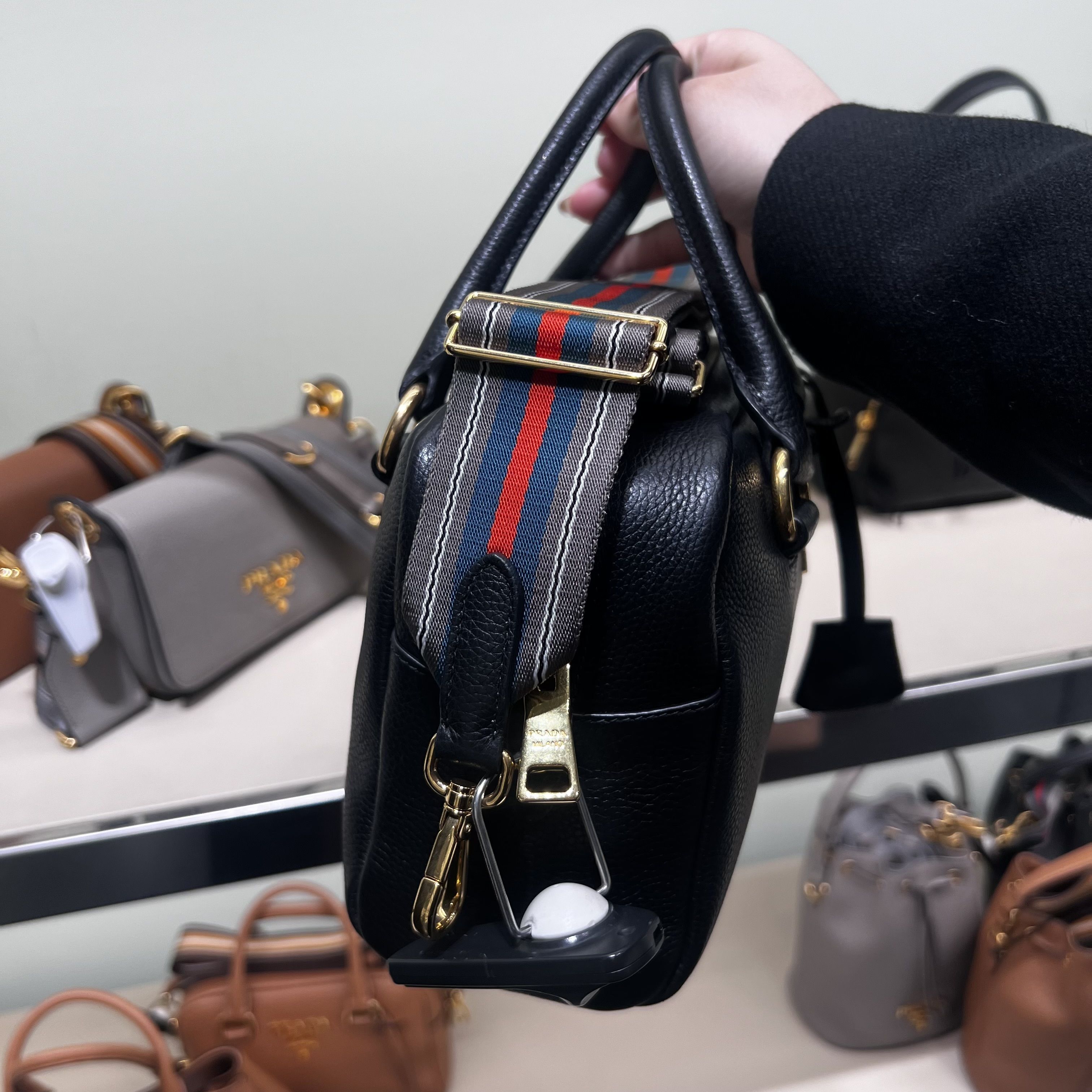 【PRADA】セール 1BB108 トップハンドル ショルダーバッグ PRADA】セール 1BB108 トップハンドル ショルダーバッグ (PRADA