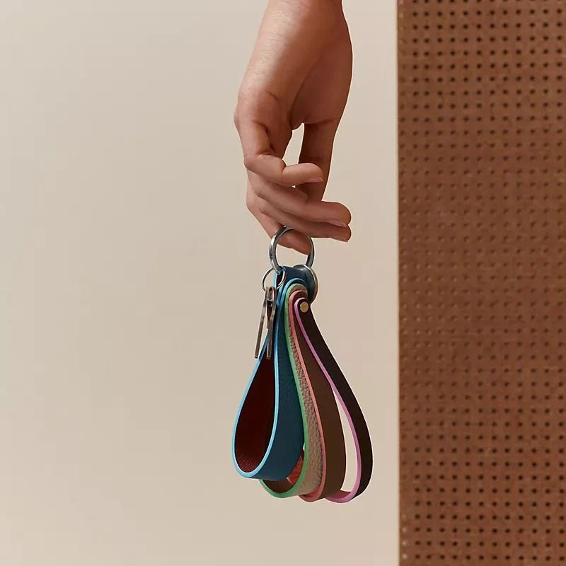 フランス発【Hermes】Petit H レインボーキーホルダー DHL発送