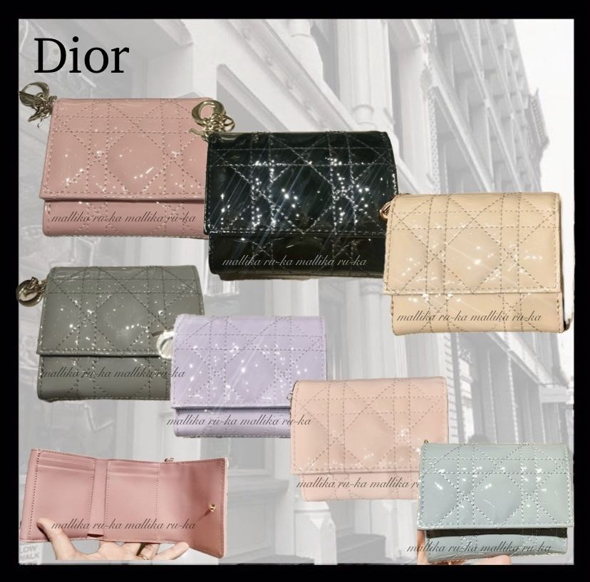 Lady Dior ロータスウォレット