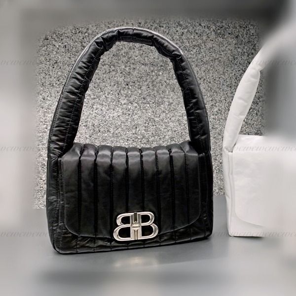 限定！即納！BALENCIAGA MONACO スモール メッセンジャーバッグ Balenciaga Monaco Messenger Bag (BALENCIAGA/ショルダーバッグ