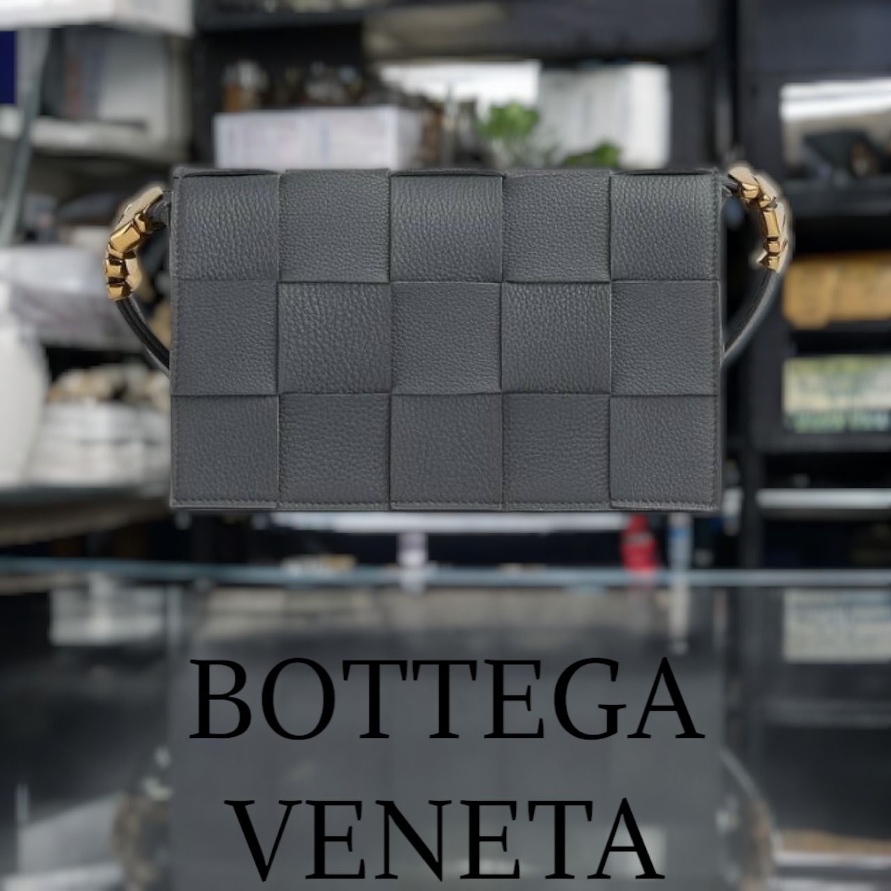BOTTEGA VENETA イントレチャート CASSETTE クロスボディバッグ BOTTEGA VENETA イントレチャート CASSETTE クロスボディバッグ
