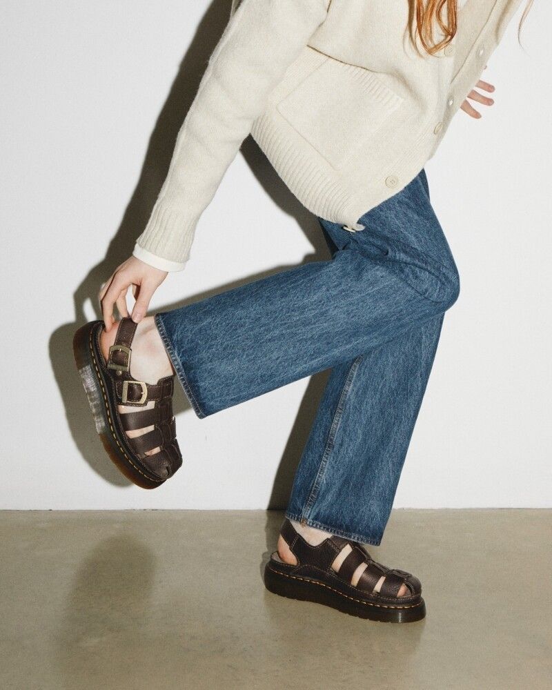 Dr Martens☆WRENLIE LEATHER FISHERMAN SANDALS☆兼用☆BLACK