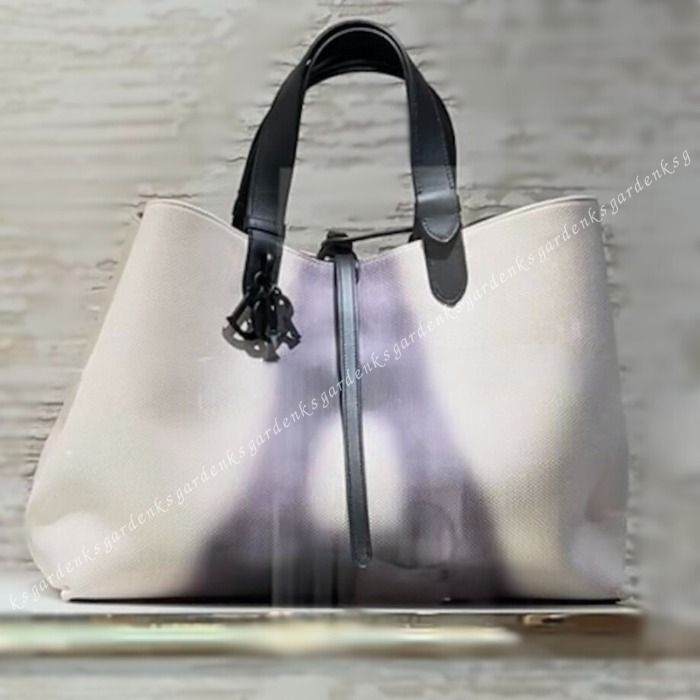 Dior Toujours ラージ トートバッグ すぐ届く！DIOR Toujours エッフェル塔 バッグ ラージ (Dior