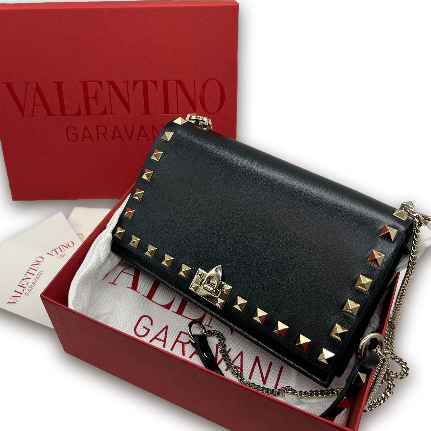 関税負担なし☆VALENTINO ロックスタッズ チェーンウォレット VALENTINO【関税込】ローマンスタッズ チェーンウォレット
