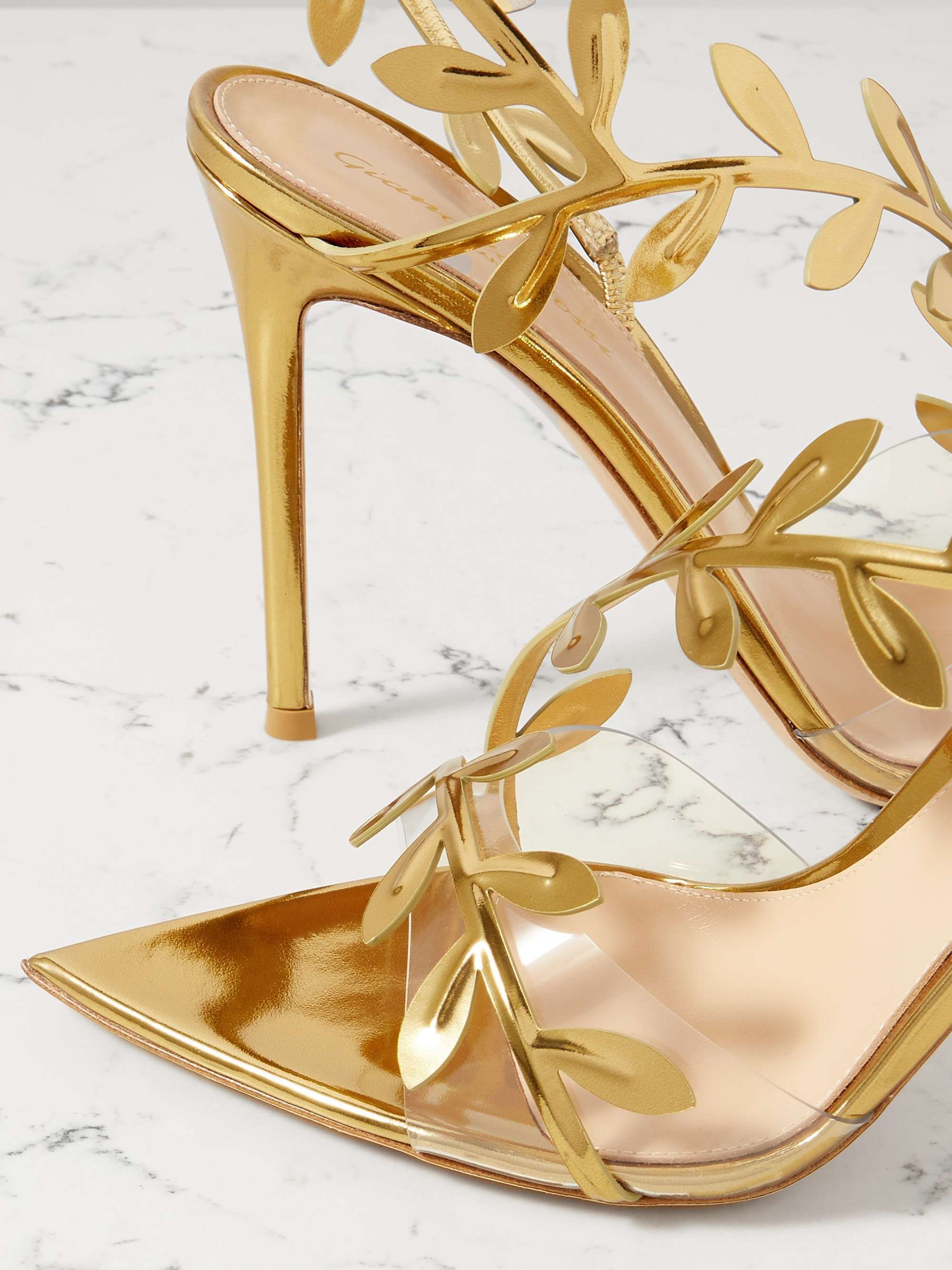 Gianvito Rossi】FLAVIA リーフモチーフ レザー サンダル