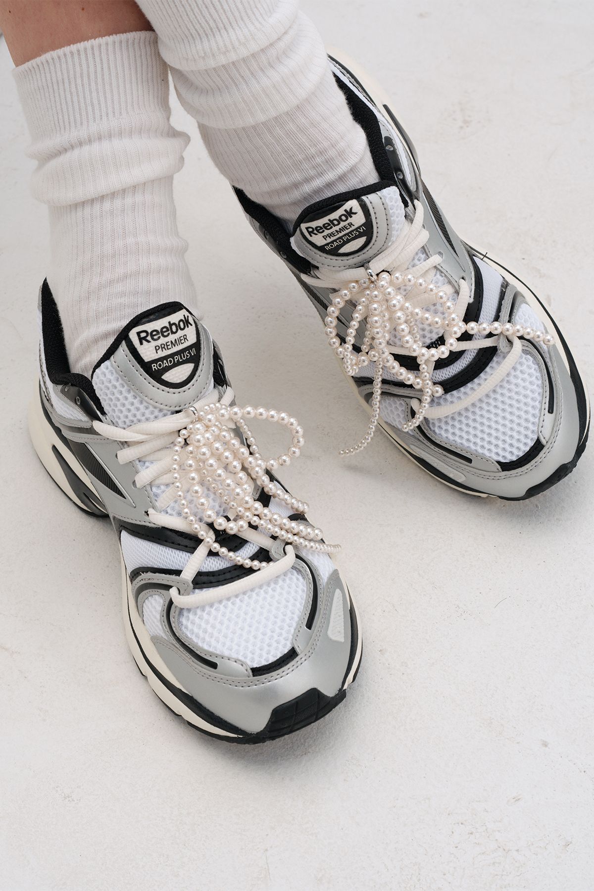MONDAY EDITION】PEARL TASSEL SHOELACE CHARMS(SET) (Monday