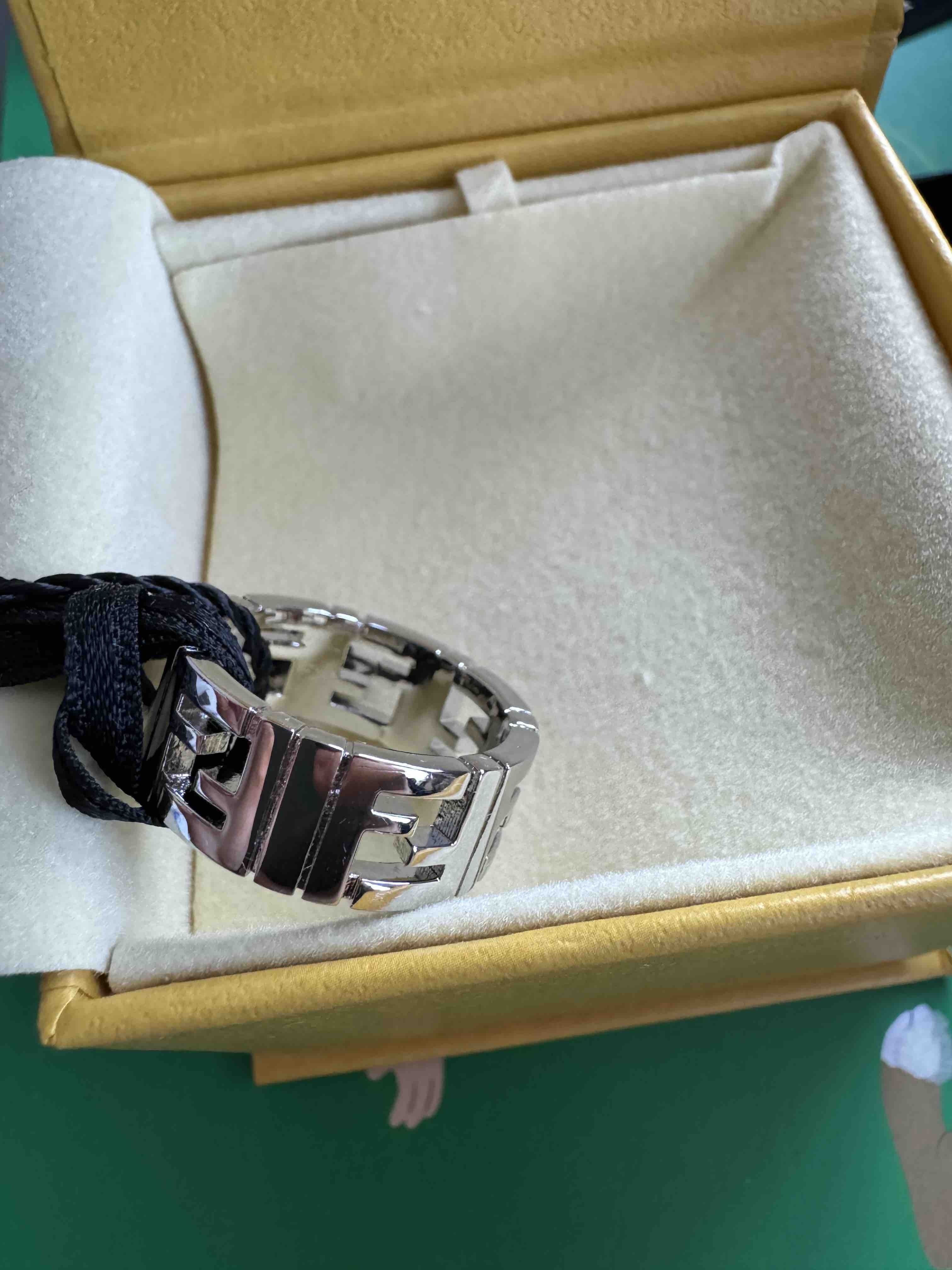 目黒蓮着用】FENDI フェンディ FF シルバーカラー リング (FENDI