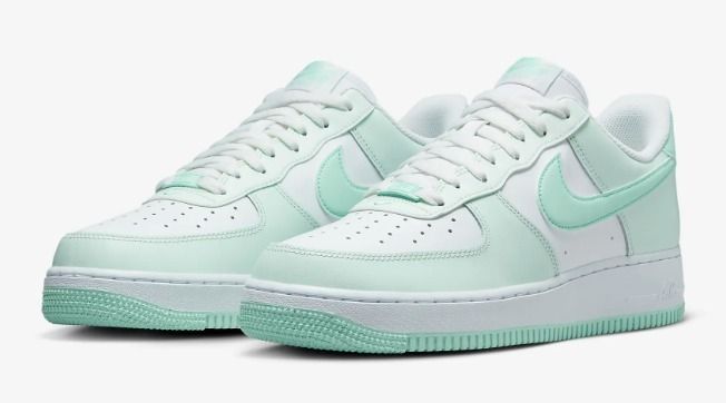 新エアフォース☆話題沸騰中☆Nike Air Force 1 '07☆お早めに！ 新エアフォース☆話題沸騰中☆Nike Air Force 1 '07☆お早めに