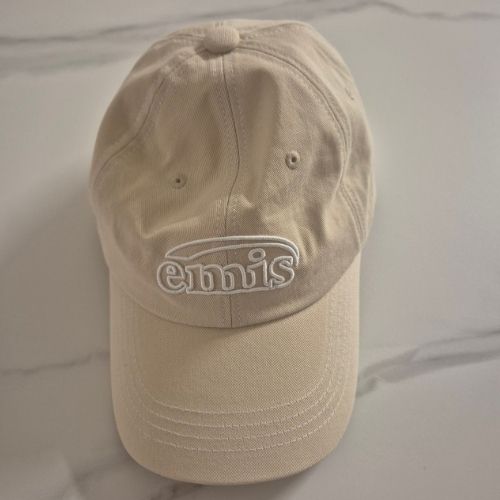 EMIS エミス】憧れのベージュキャップをついにゲット！レビュー
