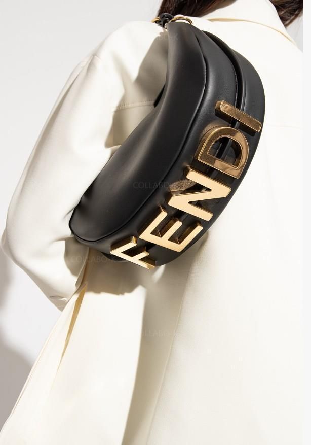送料関税込★FENDI フェンディ グラフィ スモールホーボーバッグ 送料関税込☆FENDI フェンディグラフィ スモールホーボーバッグ
