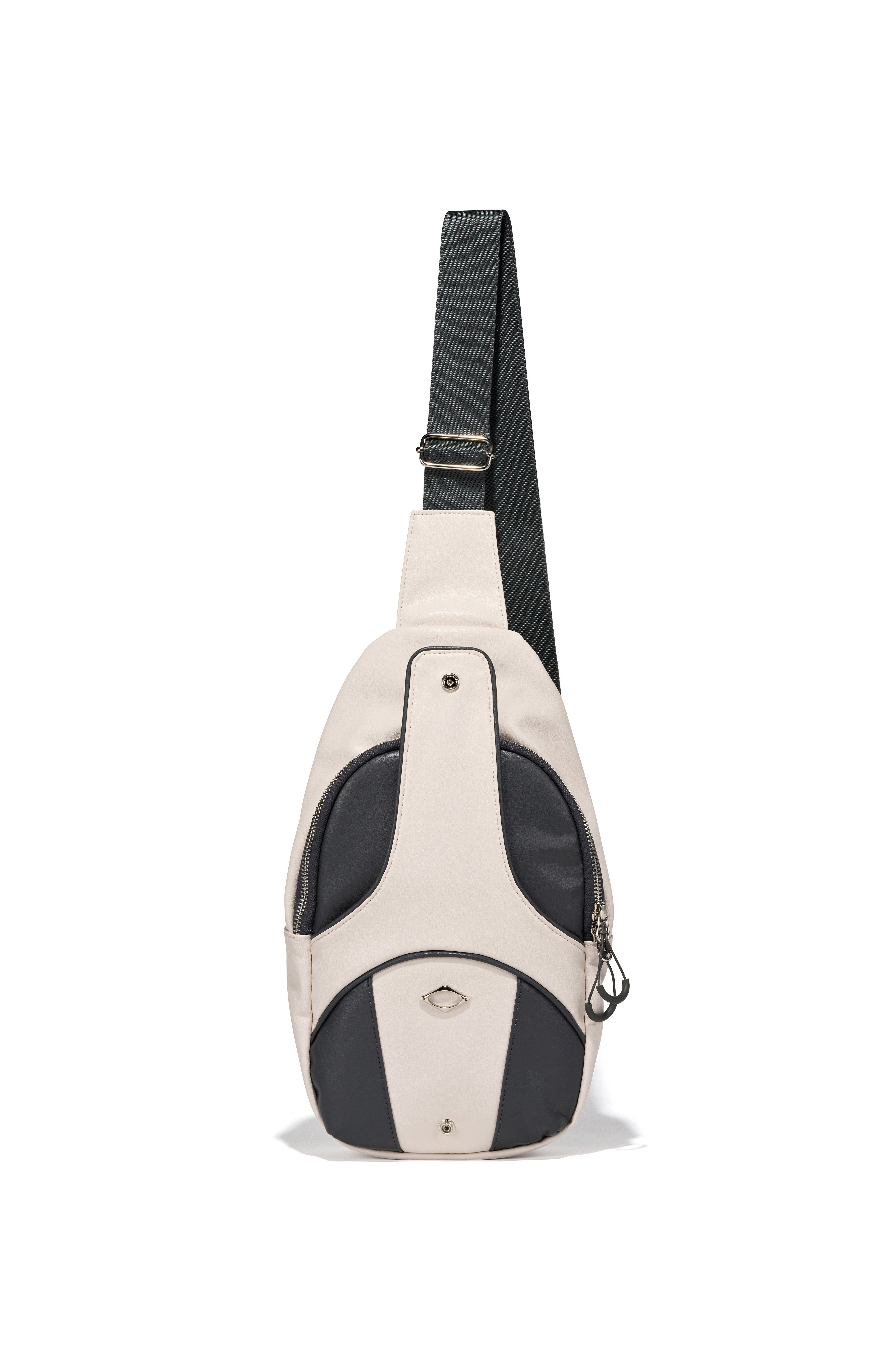 ☆関税/送料込☆MSCHF☆FOLDABLE LEATHER SLING BAG (MISCHIEF