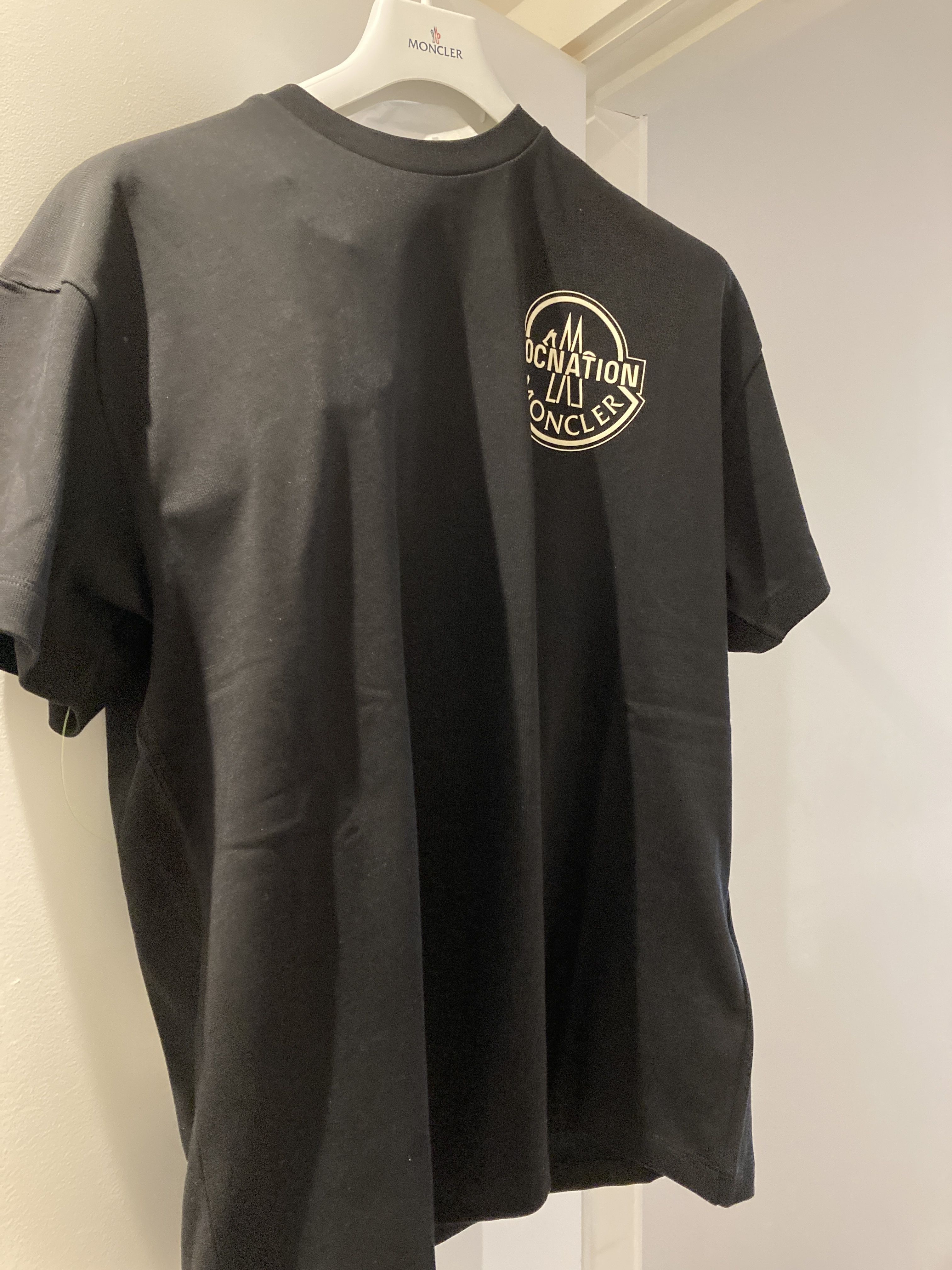 MONCLER GENIUS モンクレール ROC NATION BY JAY-Z ロゴ Tシャツ MONCLER GENIUS Moncler X Roc Nation By Jay-Z T-shirt with
