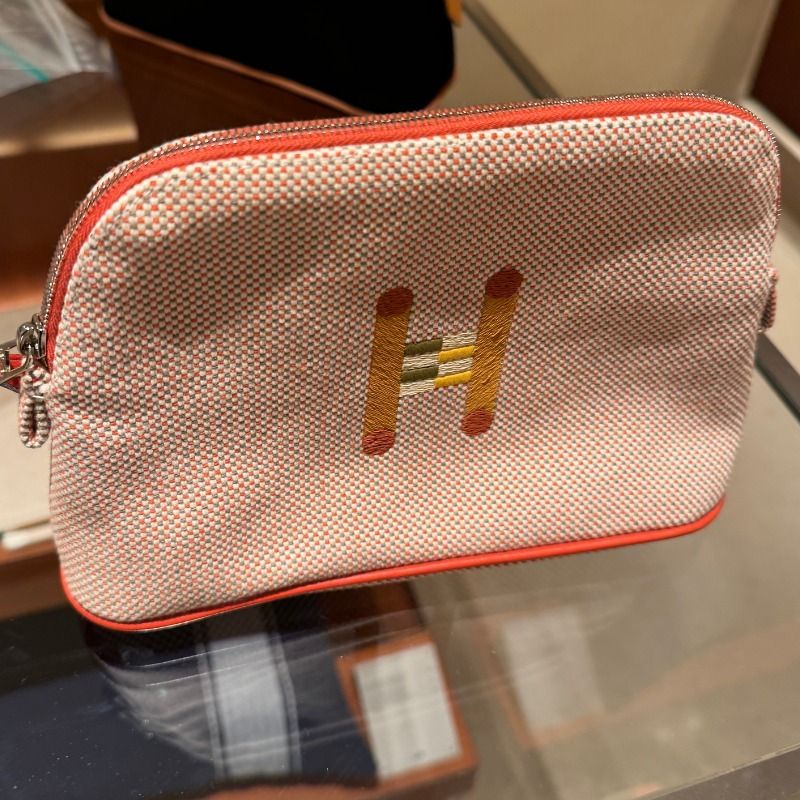 【デザインがかわいい】HERMES ボリード ポーチ クレイジーH MM ボリードポーチ 《クレイジーH》 ミニ | Hermès - エルメス-公式