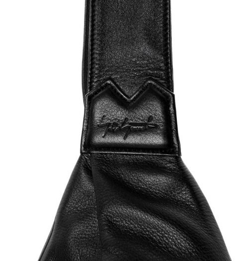 【Yohji Yamamoto】discord 上質レザー定番ワンショルダーバック Yohji Yamamoto】discord 上質レザー定番ワンショルダーバック