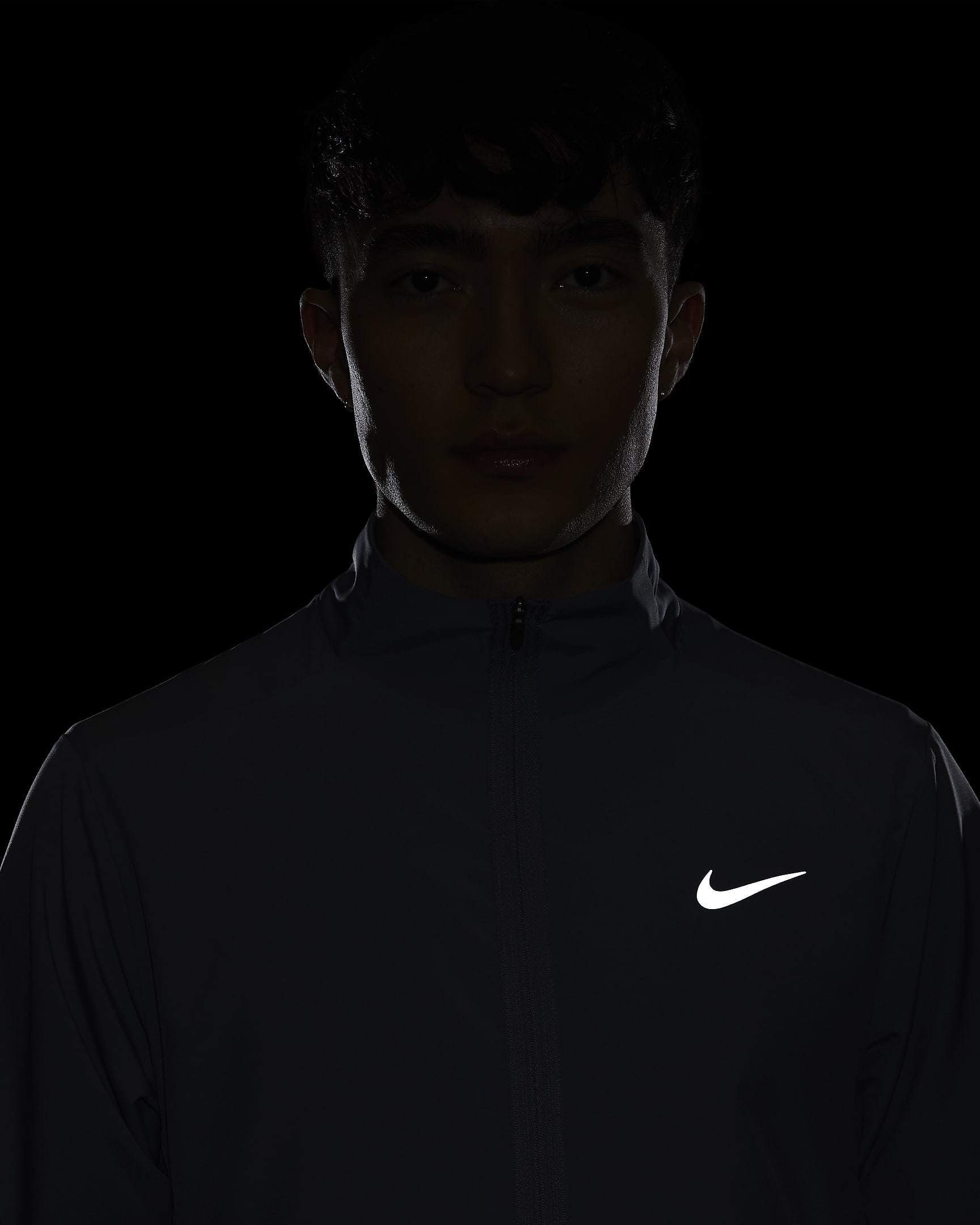 ★NIKE★FOAM DRI-FIT HOODED ジャケット★追跡可 NIKE Men Dri-Fit Foam Woven Hoody Jacket Run Black Shirts