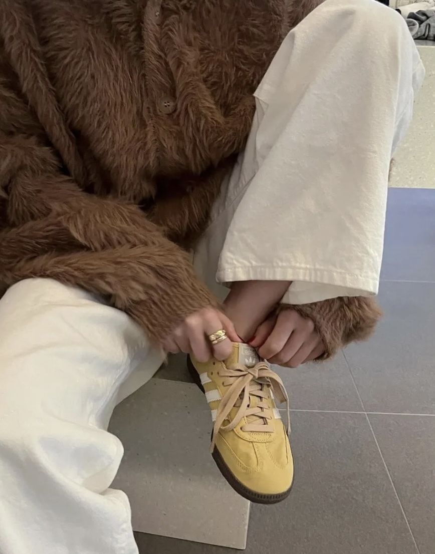 ◇送料込み◇ADIDAS SAMBA スニーカー Oat/Wonder White & Gum