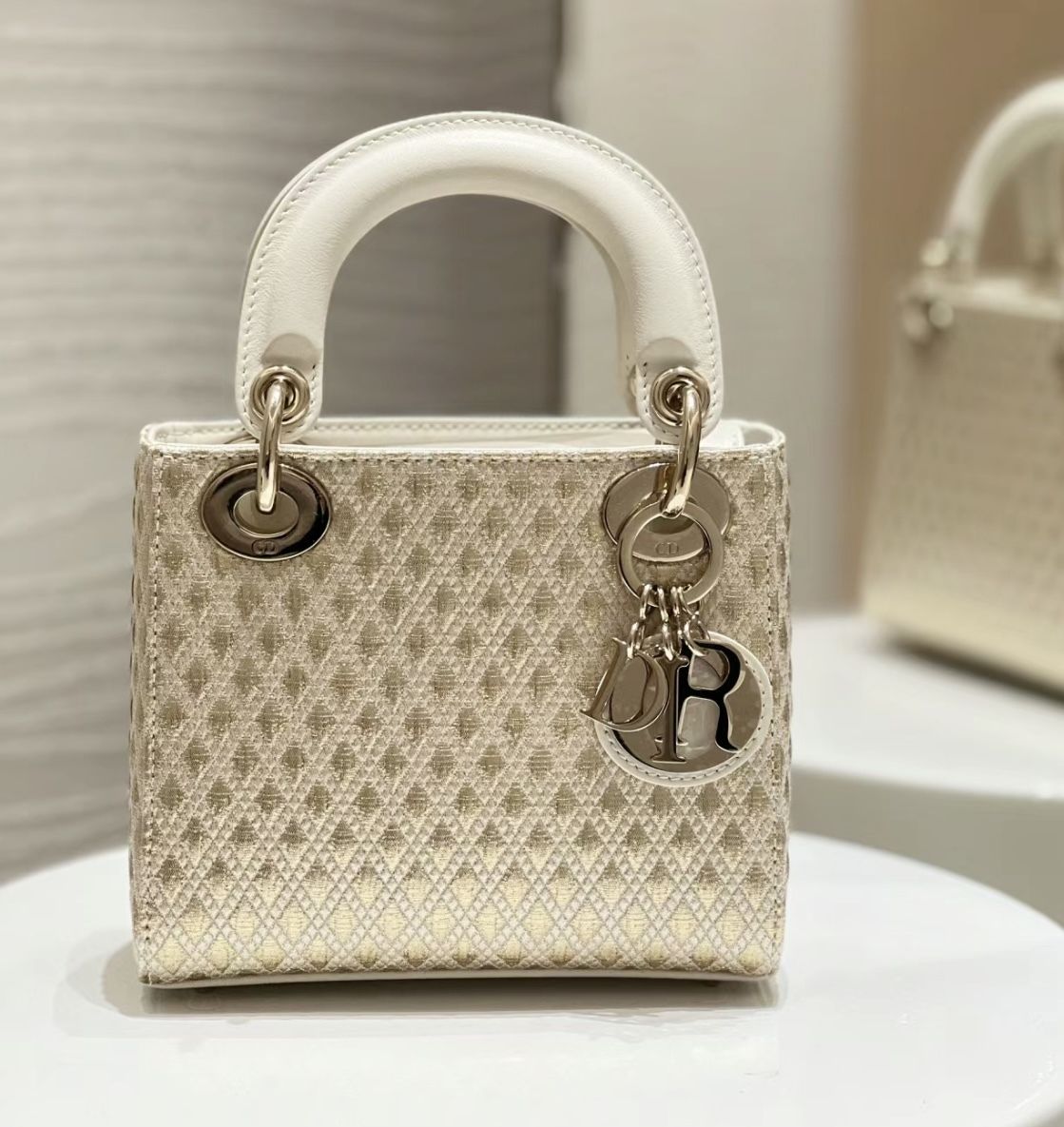 エレガンスに♪】Dior☆Dior Or Lady Dior バッグ ミニ (Dior