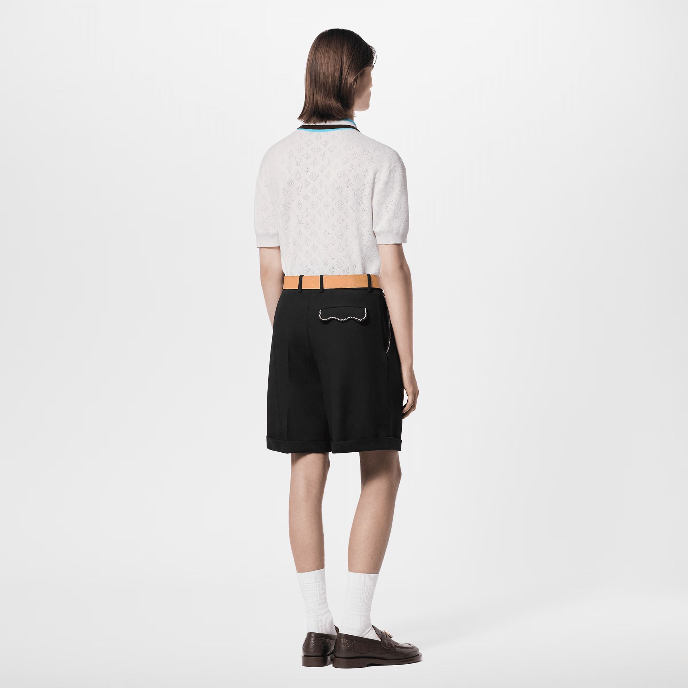 ヴィトンシャツジャケットパンツスニーカーに合うバケットハット ヴィトンTシャツパンツスニーカーバッグに合うバケットハット