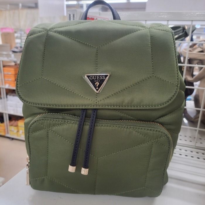 大人女性の キルティング Guess】国内発送 リュック BACKPACK FLAP ENELIA バッグ