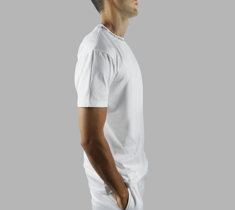【BLVCK PARIS】Whte 首元ロゴライン 入り Tシャツ BLVCK PARIS】Whte 首元ロゴライン 入り Tシャツ (BLVCK PARIS/T