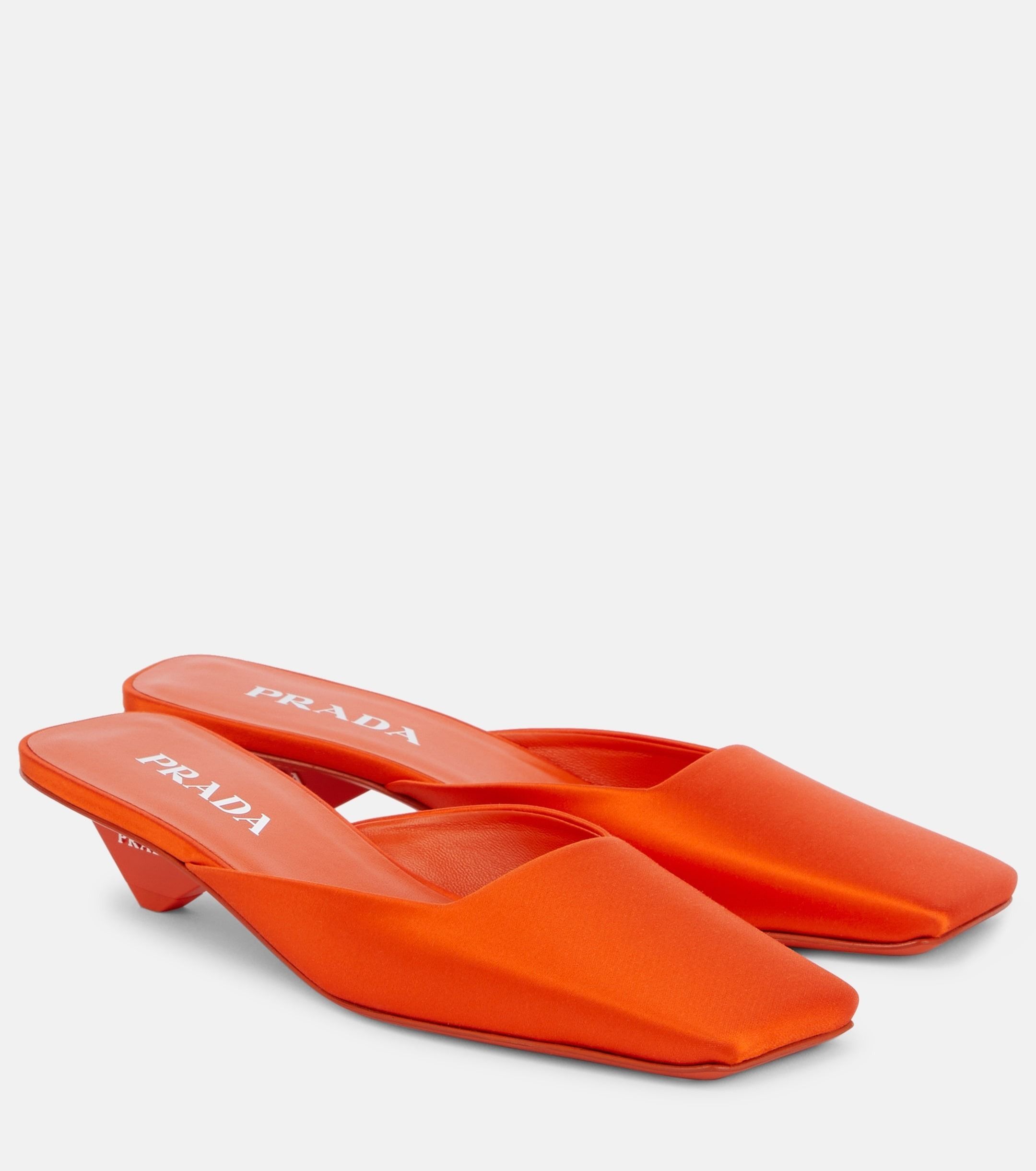 PRADA】 ロゴ サテン ミュール スクエアトゥ 送料込 (PRADA