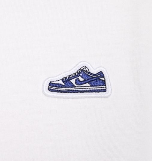 ★限定おしゃれかわいいパッチロゴ レア!NIKE DUNK Logo Tシャツ ☆限定おしゃれかわいいパッチロゴ レア!NIKE DUNK Logo Tシャツ