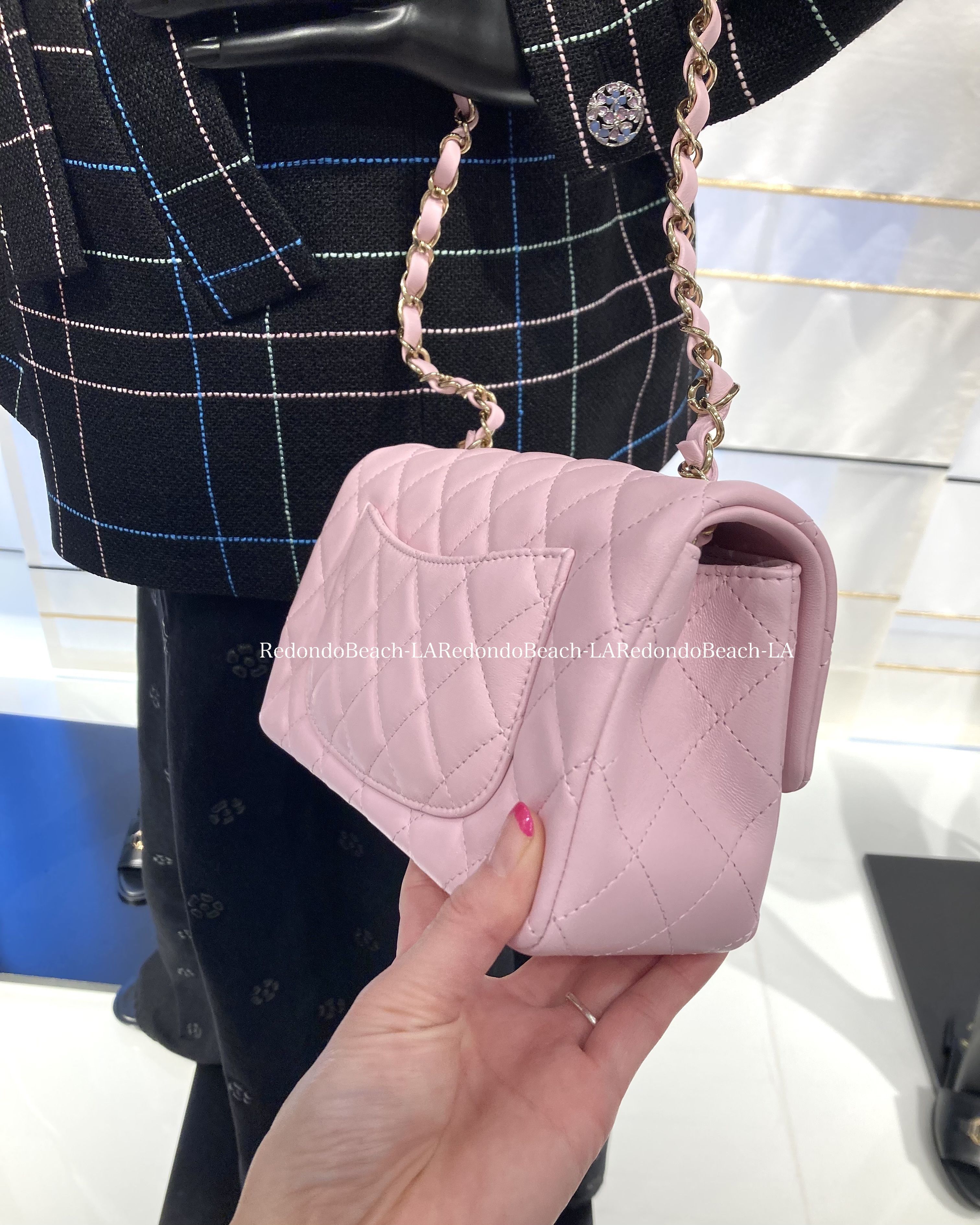 【乙女心くすぐる可愛いピンク♡】CHANEL フラップバッグ CHANELのピンク系バッグ特集 - 乙女心をくすぐるアイテム
