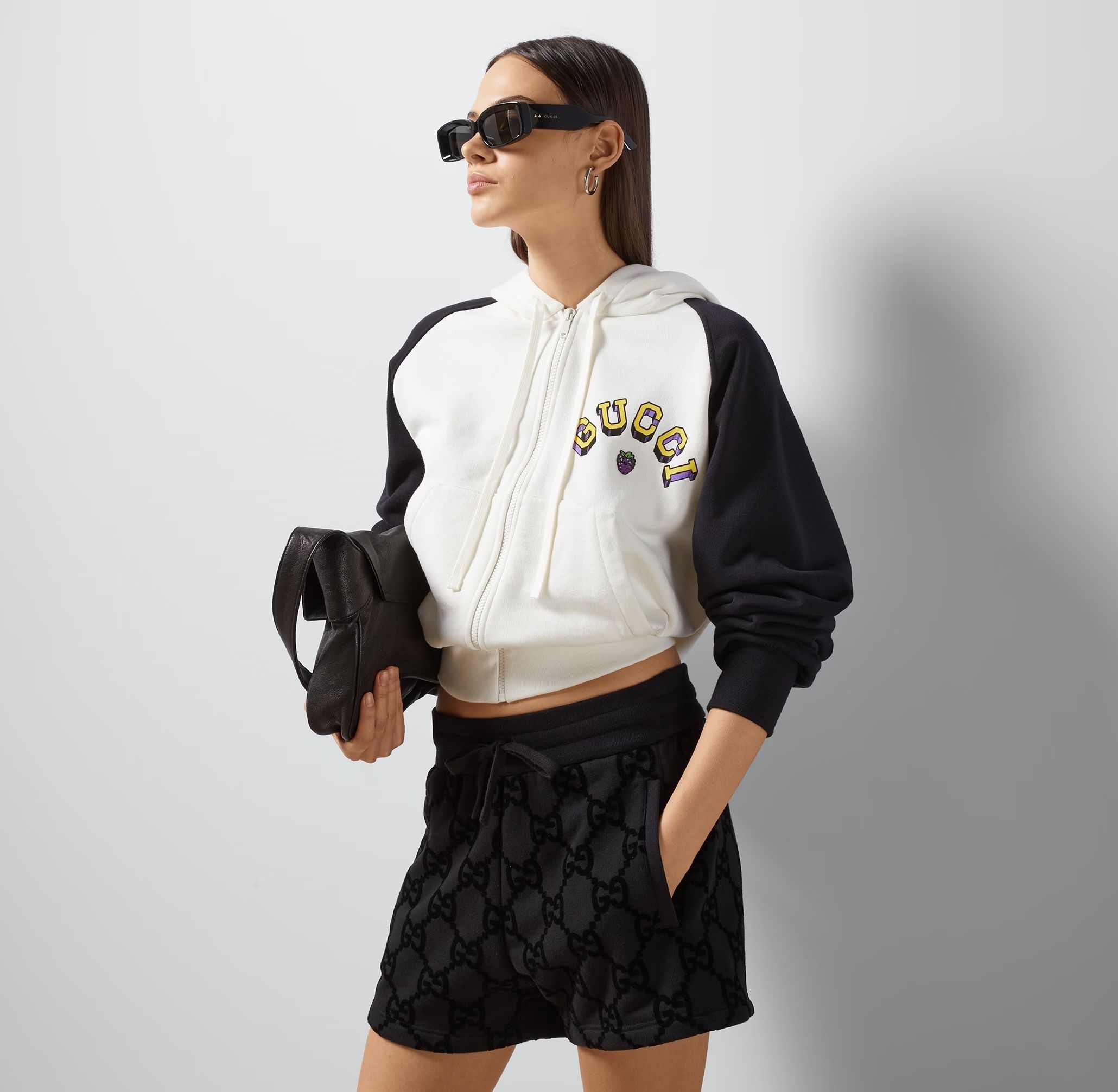 GUCCI《コットンジャージー フーデッド スウェットシャツ》直営
