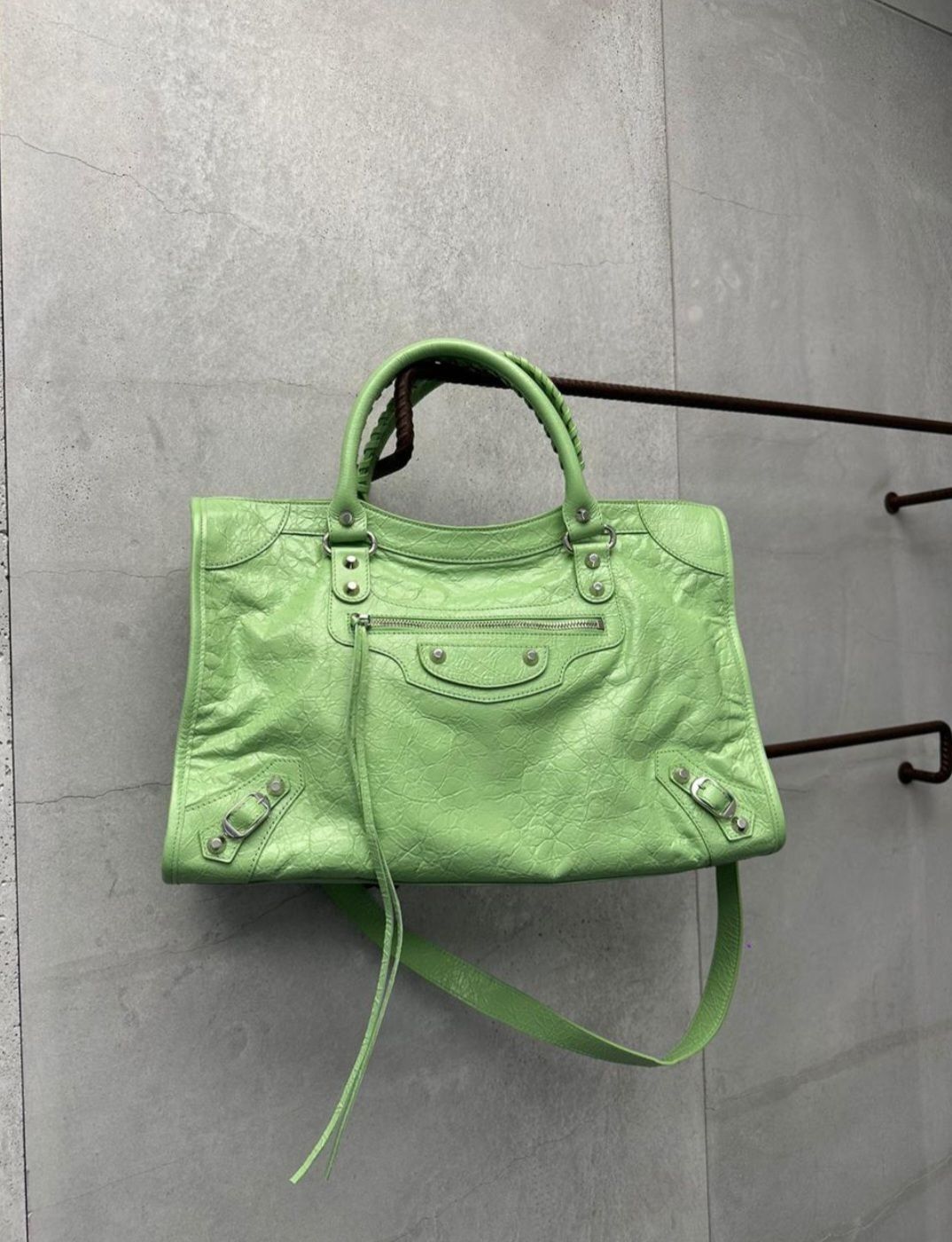 Balenciaga 緑 レザー ショルダーバッグ ファースト