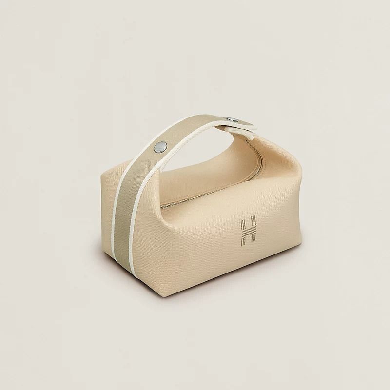 コンパクトで可愛い♪【HERMES】ブリッドアブラック ポーチ コンパクトで可愛い♪【HERMES】ブリッドアブラック ポーチ
