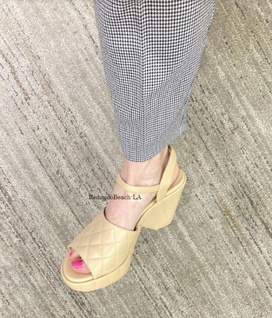 【ミルクティベージュが可愛い】CHANEL★サンダル★マトラッセ ミルクティベージュが可愛い】CHANEL☆サンダル☆マトラッセ