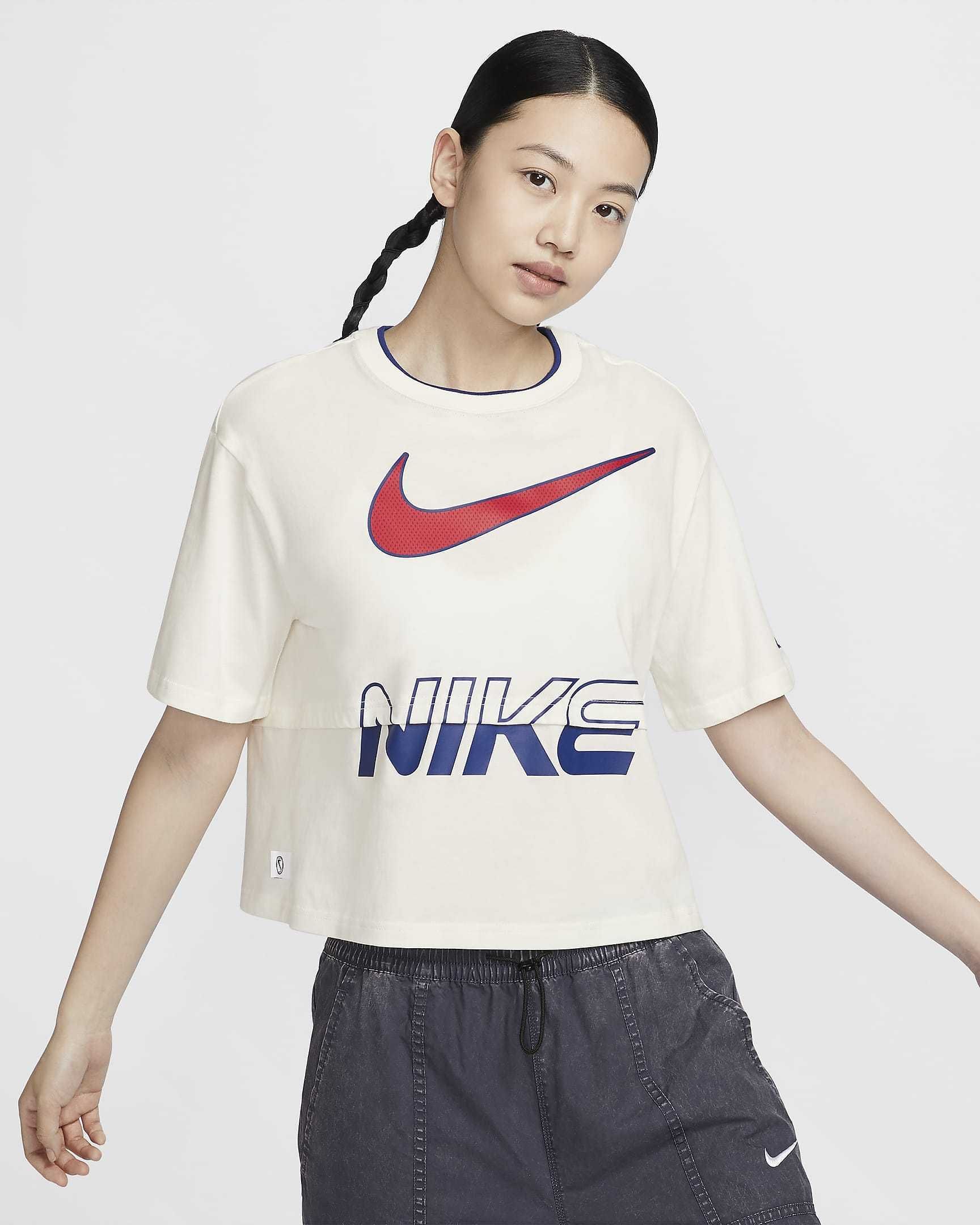 NIKE】☆ナイキスポーツウェア 半袖 トップ Tシャツ☆ (Nike/T