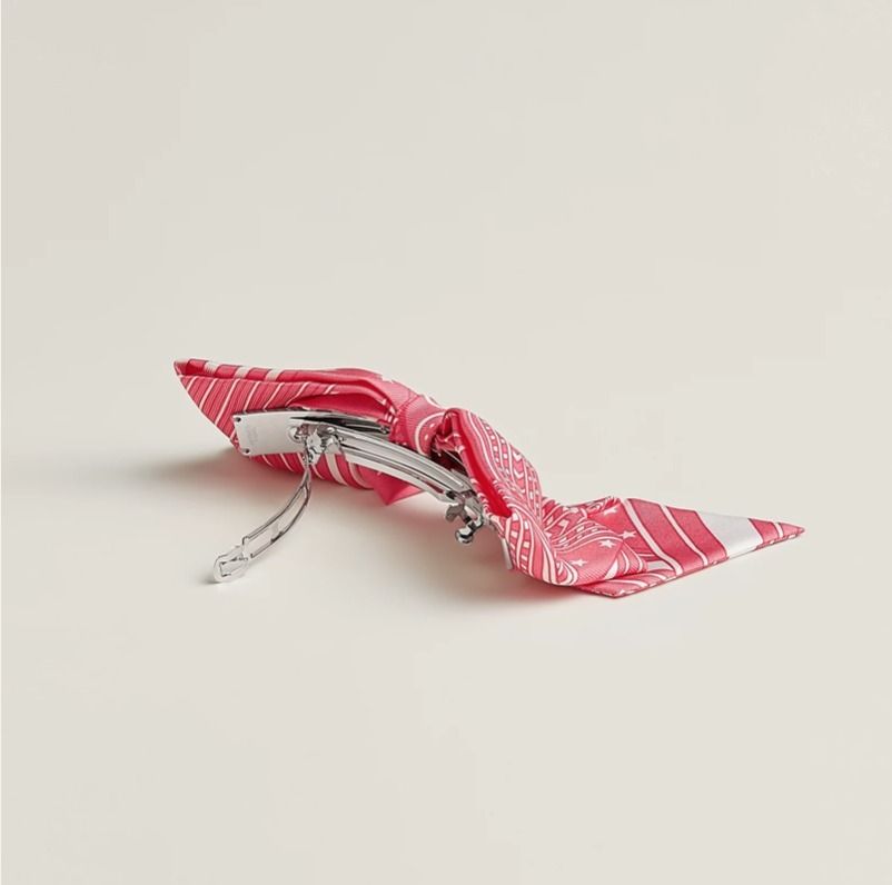 ギフトにも☆Sangles en Zigzag BandanaHermesヘアクリップ
