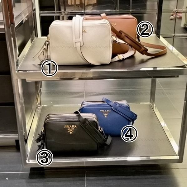 完売必至】プラダ 収納しやすいスクエア型のショルダーバッグ