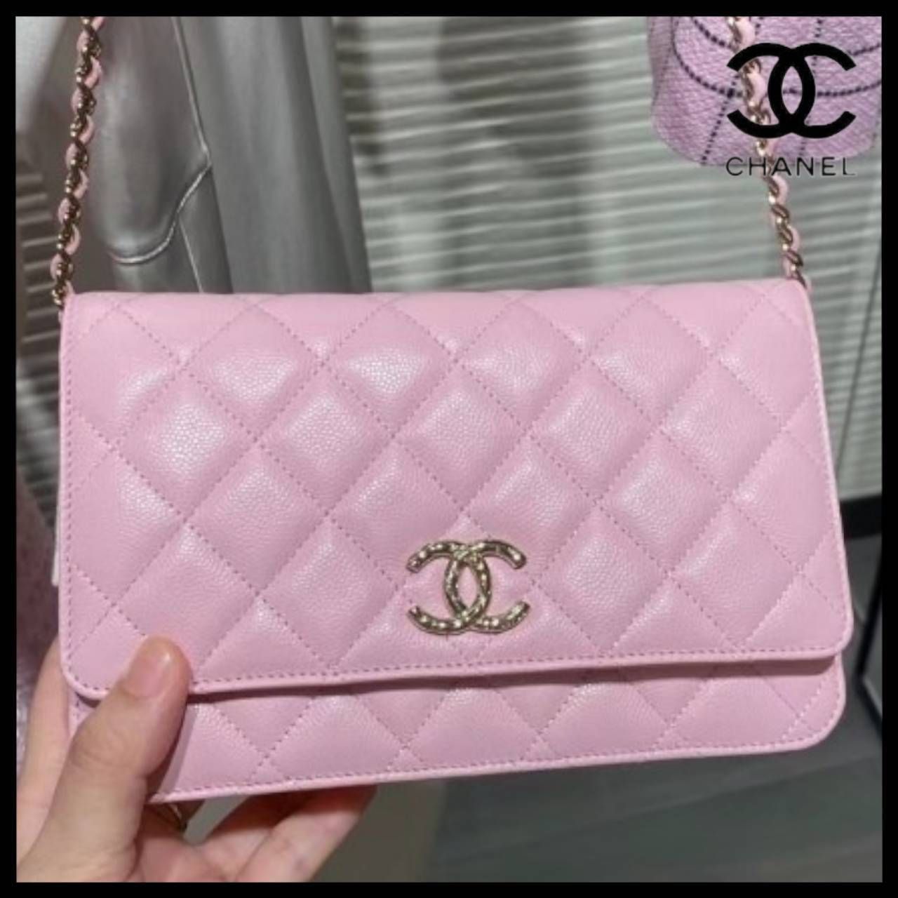 25C CHANEL CC_チェーンウォレット_小ぶりなロゴが可愛い 限定キラキラCCロゴマーク】CHANEL チェーンウォレット (CHANEL