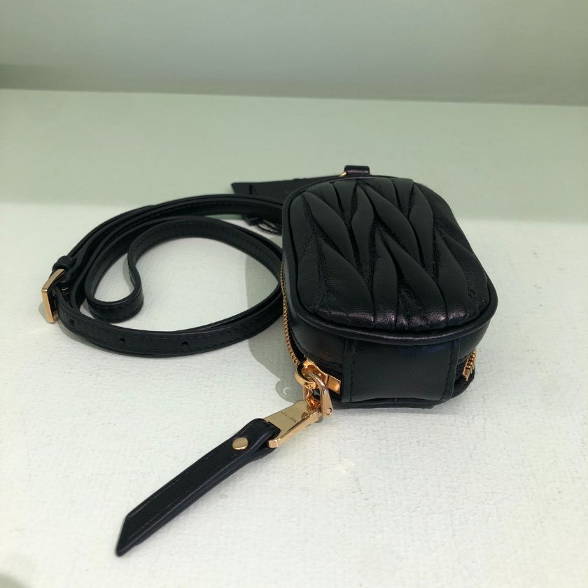 6万取引突破☆UPS速達便利用！【MIUMIU】5TT172_2FPP TRICK