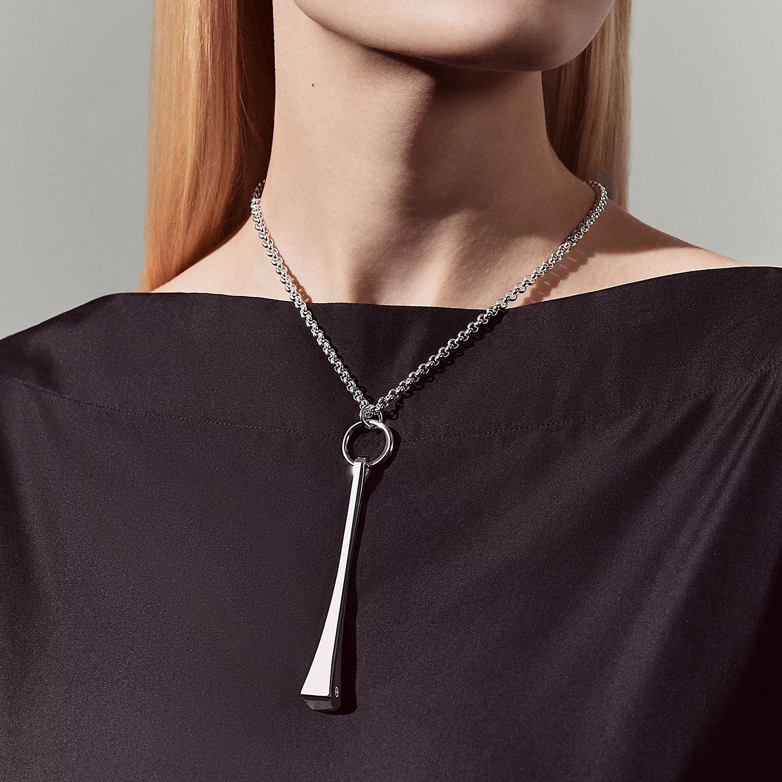 HERMES ペンダント《Clou de forge》シルバー ユニセックス 直営