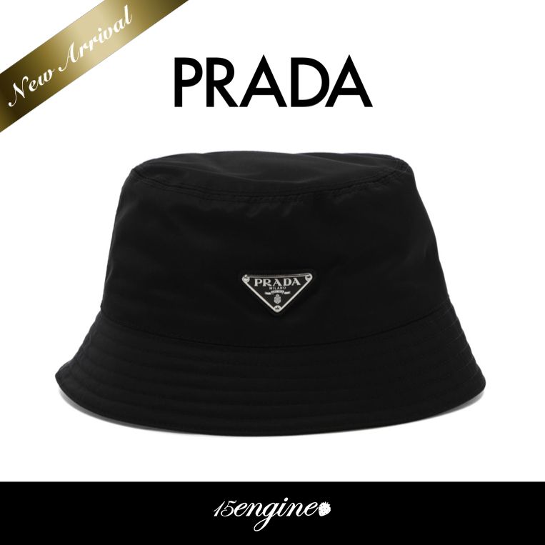 PRADA プラダ Re-Nylon バケットハット レディース メンズもOK ユニセックス バケハ 帽子 ハット お洒落 ロゴ ブラック 黒  BLACK ナイロン 1HC137 2DMI | フリマアプリ ラクマ
