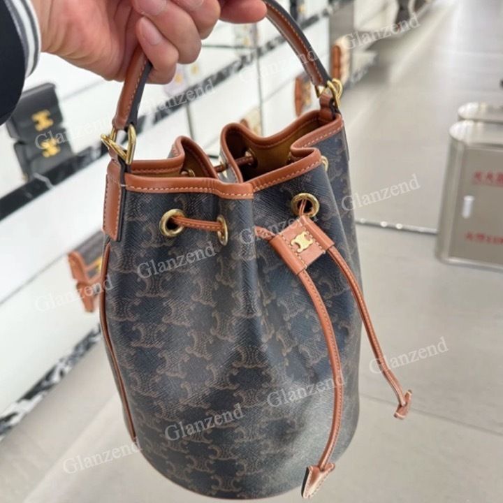 3Wayで使える♪【CELINE】トリオンフキャンバス クララ バッグ