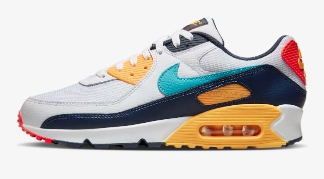 最新エアマックス☆話題沸騰中☆Nike Air Max 90☆お早めに