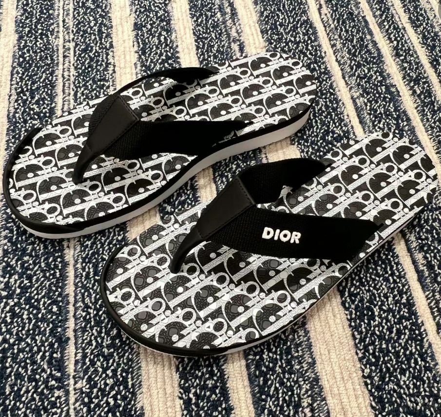 モノトーンがオシャレ♪】Dior☆ Alpha ビーチサンダル (Dior