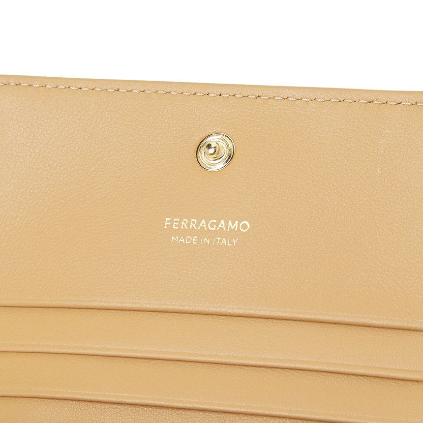フェラガモ レディース ミニ財布 22 0627 LIGHT CAME 0770857 フェラガモ レディース ミニ財布 22 0627 LIGHT CAME 0770857