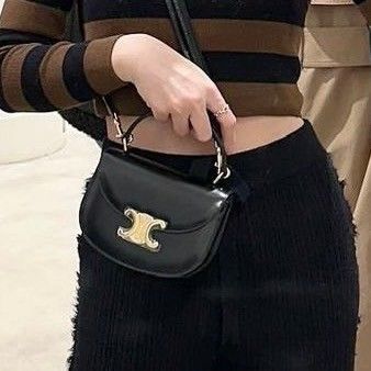 色んなシーンで使える♡】CELINE ミニ ブザス クレア (CELINE